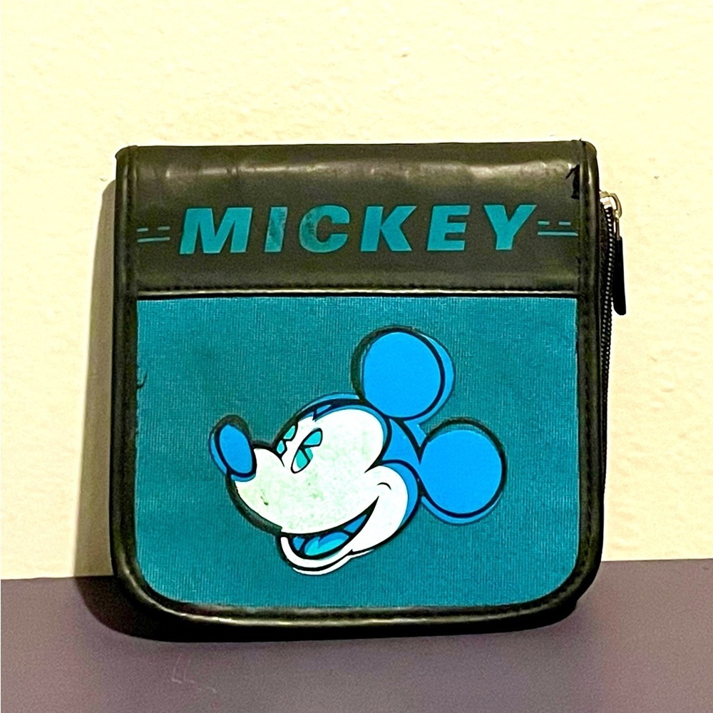 Vintage‎ Walt Disney World ZIPPERED CD/DVD Holder Mickey Mouse
